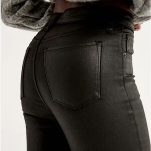 Abercrombie & Fitch HighRise Super Skinny Ankle Jean Coated Black 26R
